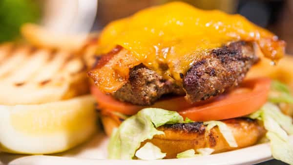 Bacon Cheddar Burger