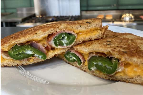 GRILLED CHEESE JALAPENO POPPER SANDWICH
