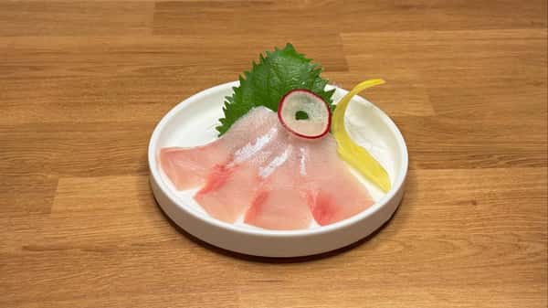 Yellowtail belly - Hamachi toro Sashimi