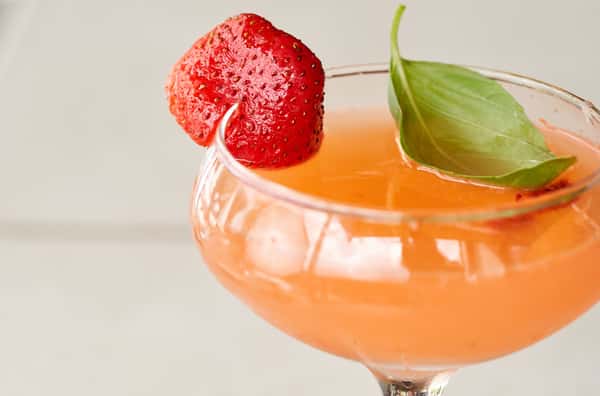 strawberry gimlet drink