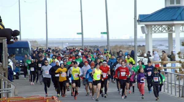 Marathon runners doing the polar bear run