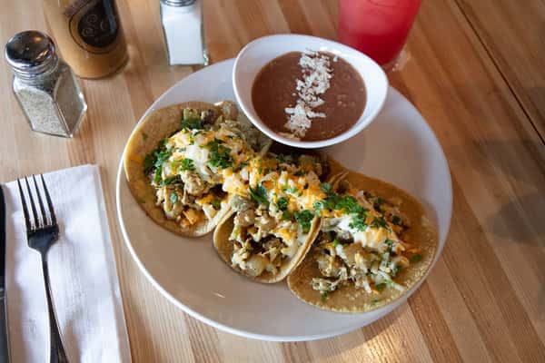 CHILE VERDE CON PAPAS TACOS*