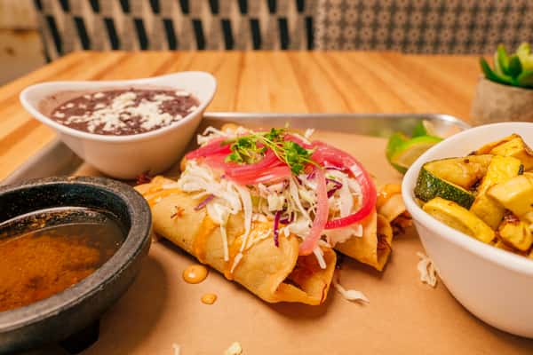 Birria Flautas