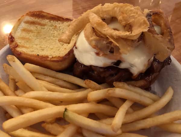 Macray's Burger