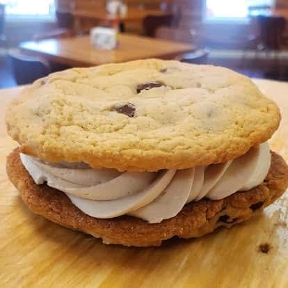 Cookie sandwich