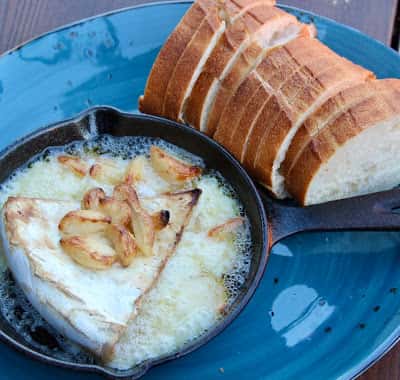 Melted Brie & Roasted Garlic