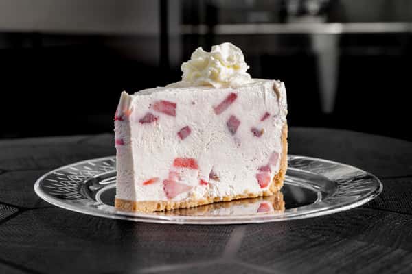 Strawberry White Chocalate Cheese Cake