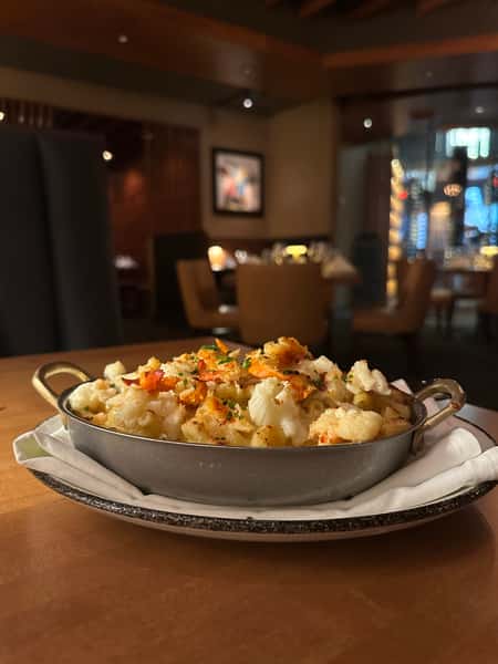 lobster mac and cheese