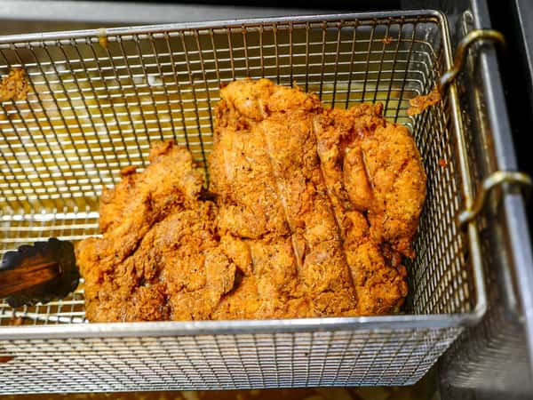 FRIED CHICKEN (2) FRIDAY W/ RICE AND ONION RINGS