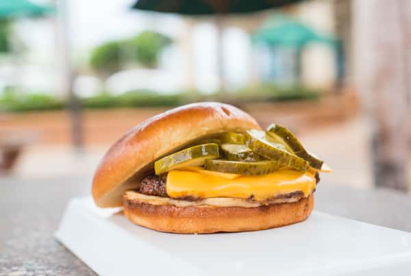 The Hawaiian Pickler Burger (VM)