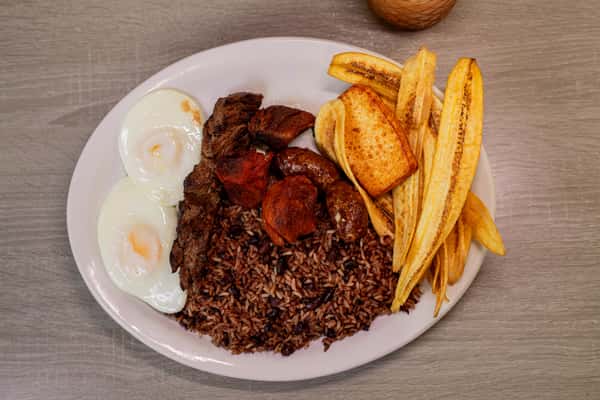 1 Desayuno Sabor Nica