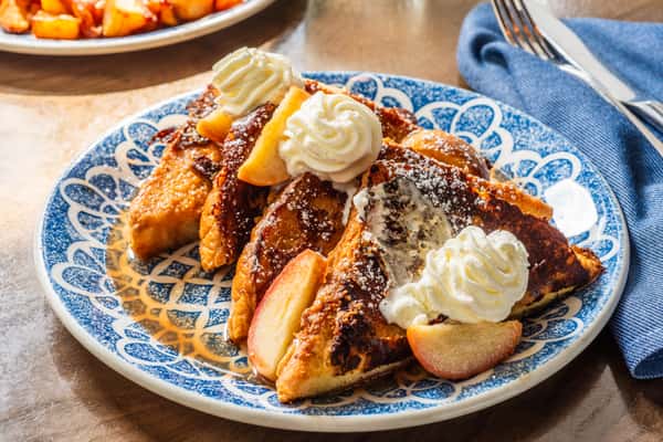 apple butter french toast dish