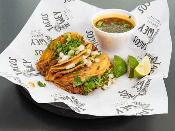 birria tacos