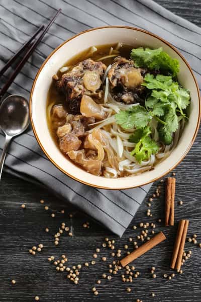Pho-Bo-with-Oxtail-and-Tendons