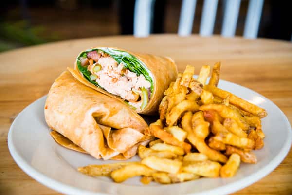 salmon aspargus wrap