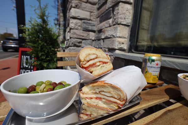 sandwiches and fruit