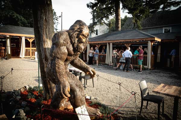 Outdoor decorative statue