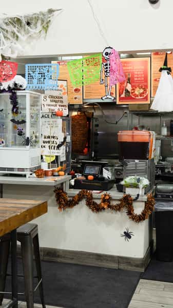 Sycamore halloween decor2