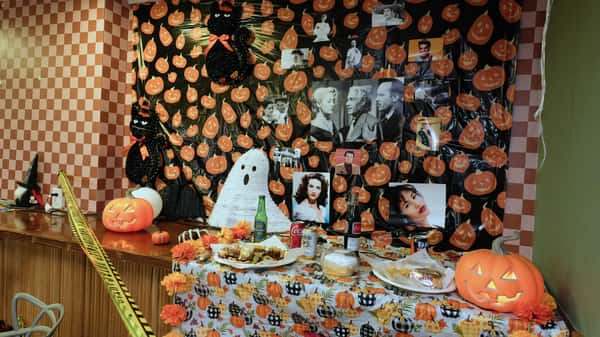 Irving halloween decor2