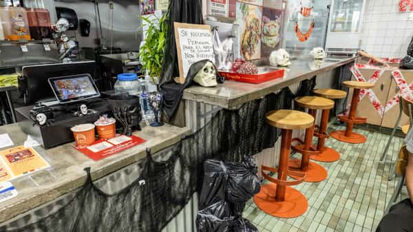 Berry halloween decor