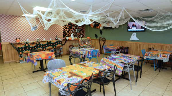 Irving halloween decor3