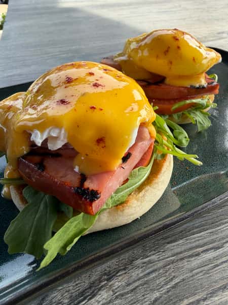 Eggs Benedict