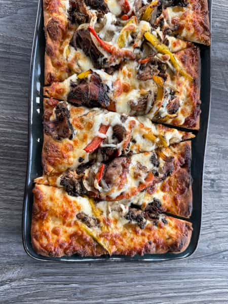 Jerk Chicken Cheesesteak Flatbread