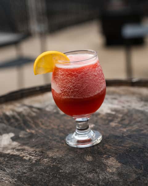 FROZEN RASPBERRY SPRITZ