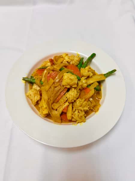 Yellow Curry Squid