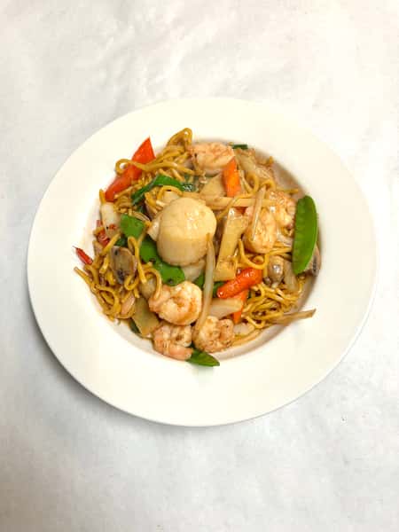 Seafood Lo Mein
