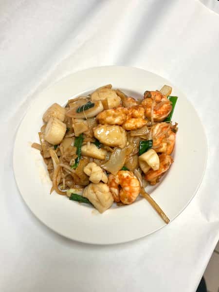 Seafood Chow Fun