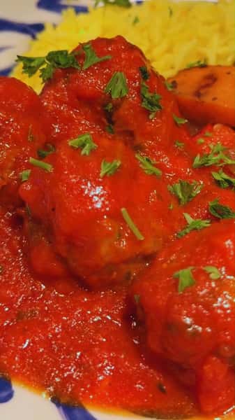 Our Cypriot Meatballs plate is an Athenian Grill classic for a reason. Ground beef, onion, cayenne, parsley and breadcrumbs topped with traditional tomato sauce and served with your choice of 2 sides. 🍝🥰