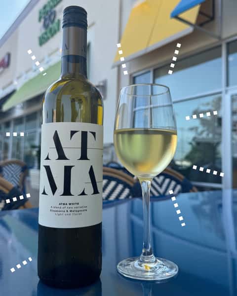 This Wednesday we're highlighting one of our incredible Greek wines: our ATMA White, made by Thymiopoulos Vineyards in Naoussa, Greece. 🇬🇷

Made from a blend of 70% Xinomavro and 30% Malagouzia grapes, this dry white has flavors of citrus, stone fruits, white flowers and a delicate mineral finish. 🍋🍑🌊

Refreshing and versatile, ATMA pairs perfectly with seafood, poultry and vegetables. Try a glass with our Shrimp Saganaki or our Chicken Santorini. 🍤

Available by the glass or bottle at our Fayette Mall location. 🍇