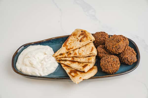 Falafel Appetizer (6)