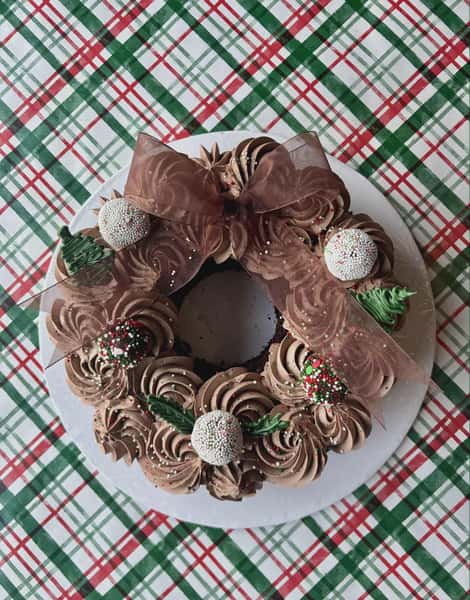 Christmas Wreath Cake