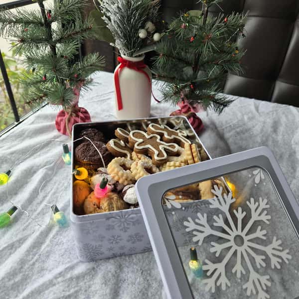 Cookie Box