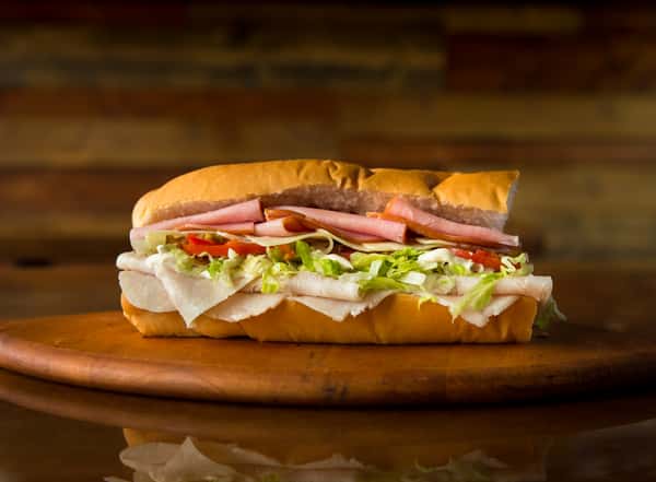 Ham & Turkey Sub & House Chips