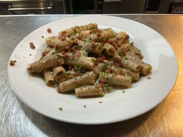 Rigatoni Al Tartufo Nero