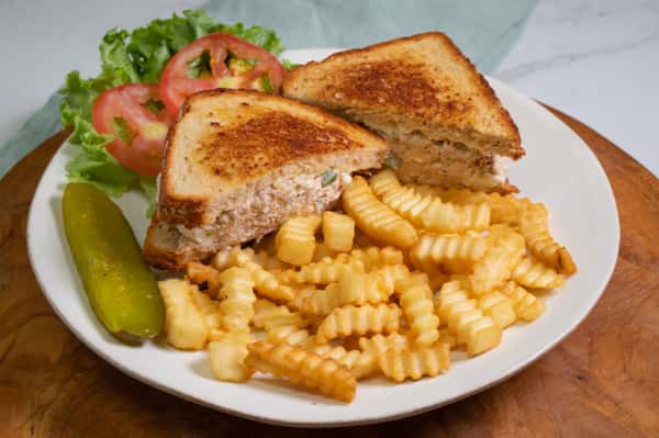 tuna sandwich