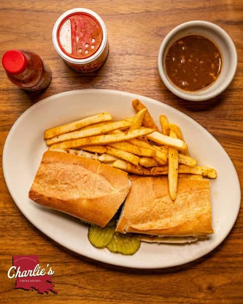 A New Orleans Po-Boy isn't just lunch, it's a commitment.
It starts with fresh French bread, ends with an empty plate, and usually leaves you planning your next visit before you've even finished.
Come hungry and discover your next favorite.
#charliescreolekitchen #eastdallas #dallasfood #dallastx #dallasfoodies #charliescreoledtx #LowerGreenville #dallas #dallasmardigras #dallascatholic #stthomasaquinasdallas #lowergreenvilledallas #eastsidedallas #lakewooddallas #mstreetsdallas