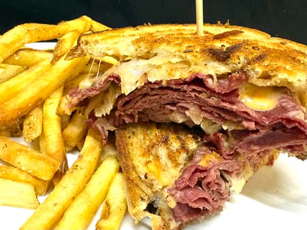 CARNEGIE DELI REUBEN