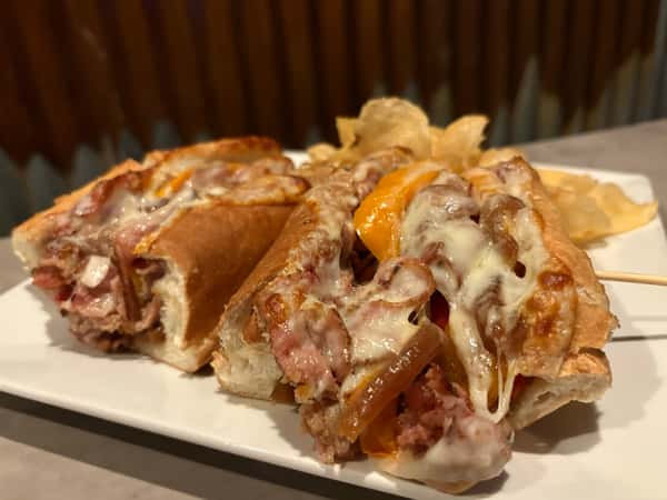 TAVERN STEAK SANDWICH