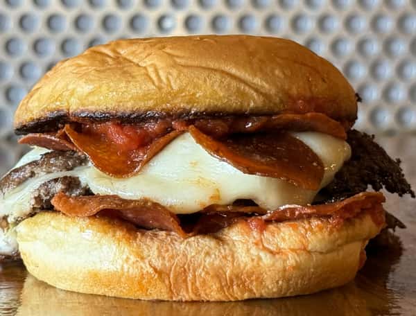 Pepperoni Pizza Burger (1/2lb.)
