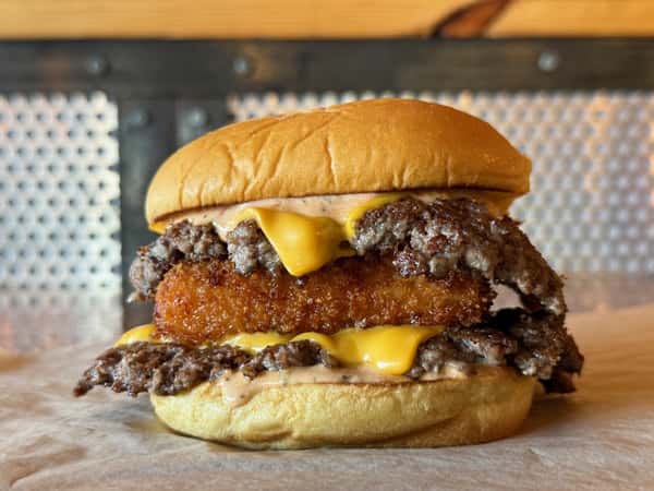 Mac Cheese Bomb Burger