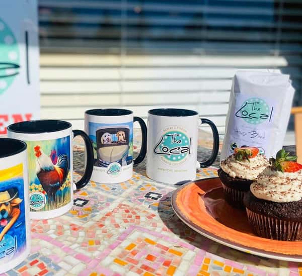 cupcakes and mugs