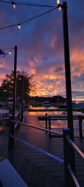 BEAUTIFUL SUNSET AT LAKE EUSTIS WATERFRONT GRILLE