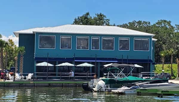 RESTAURANT WATERSIDE
