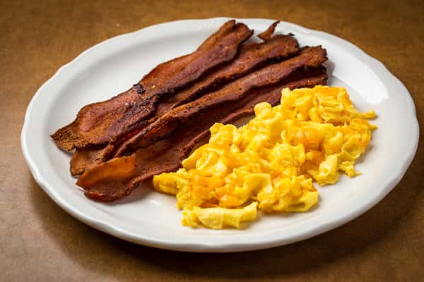 Bacon & Eggs (990-1030 cal)