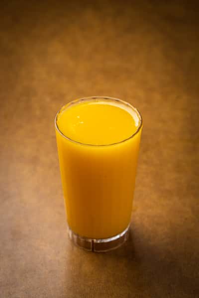 Freshly Squeezed Orange Juice (120/160 cal)
