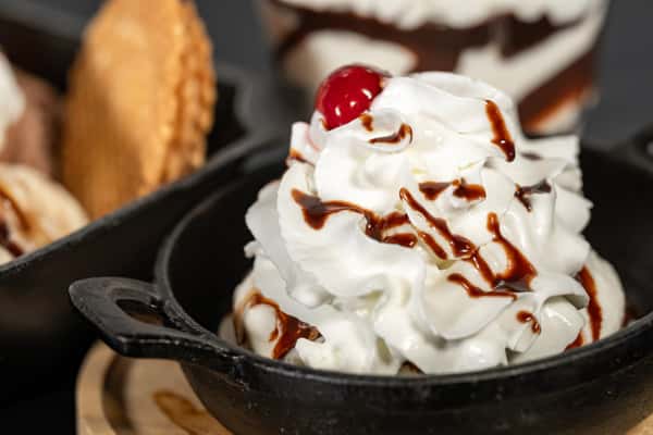 ice cream sundae